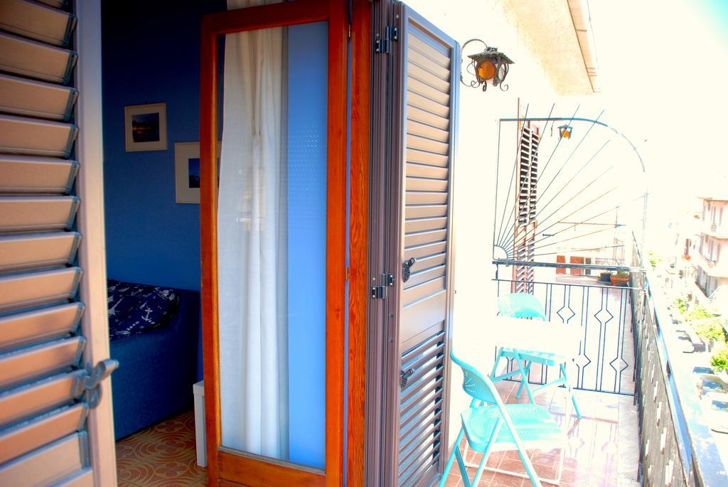 Casa Maccers Apartment Giardini Naxos Ruang foto